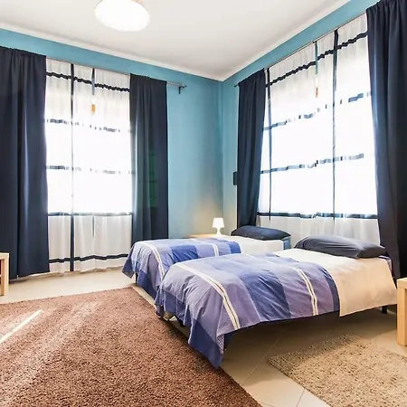 Mary House Apartment